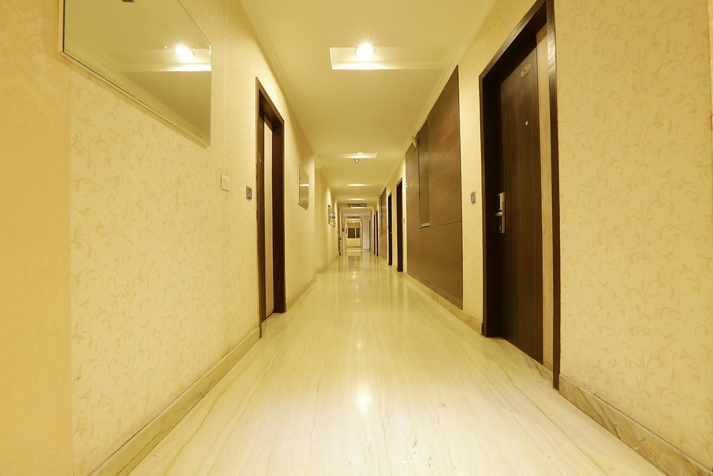 Hotel Corporate Regency Nueva Delhi Exterior foto