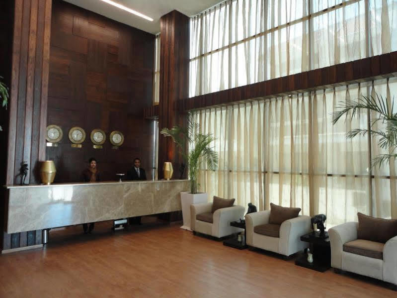 Hotel Corporate Regency Nueva Delhi Exterior foto