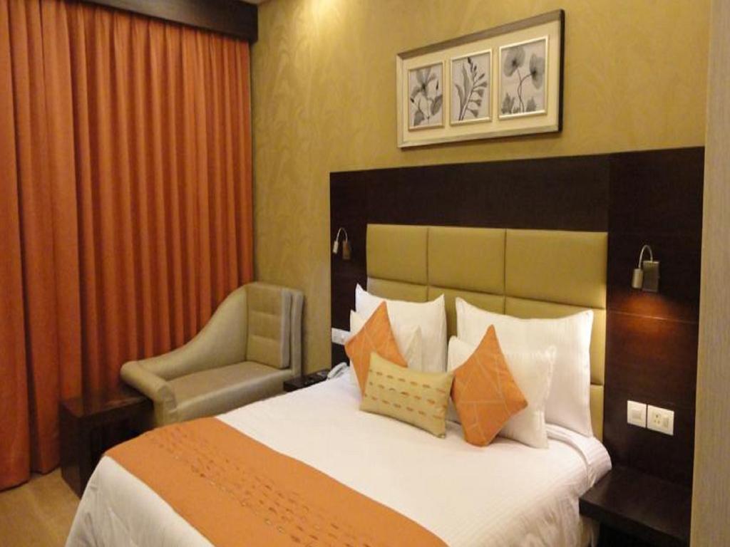 Hotel Corporate Regency Nueva Delhi Habitación foto