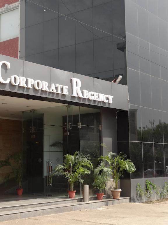 Hotel Corporate Regency Nueva Delhi Exterior foto